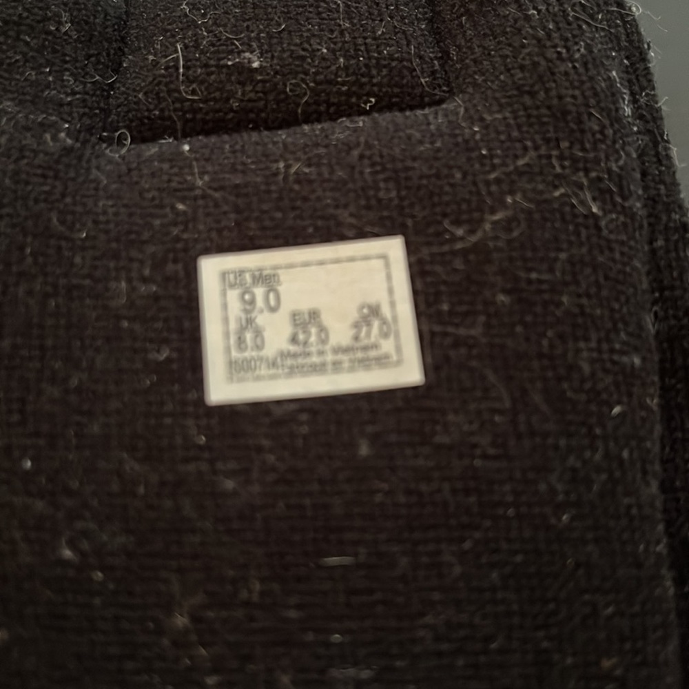 Vans - Picture 8 of 9